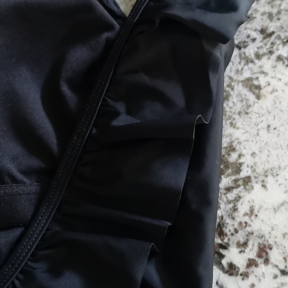 Women's swim suit brand new with tags one piece - Picture 4 of 6